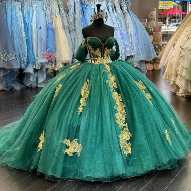 Зеленое бальное платье Quinceaneraes с открытыми плечами, золотая аппликация, кружево, бисер, кристаллы, Vestidos De 15 Anos XV, Sweet 16
Зеленое бальное платье Quinceaneraes с открытыми плечами, золотая аппликация, кружево, бисер, кристаллы, Vestidos De 15 Anos XV, Sweet 16
