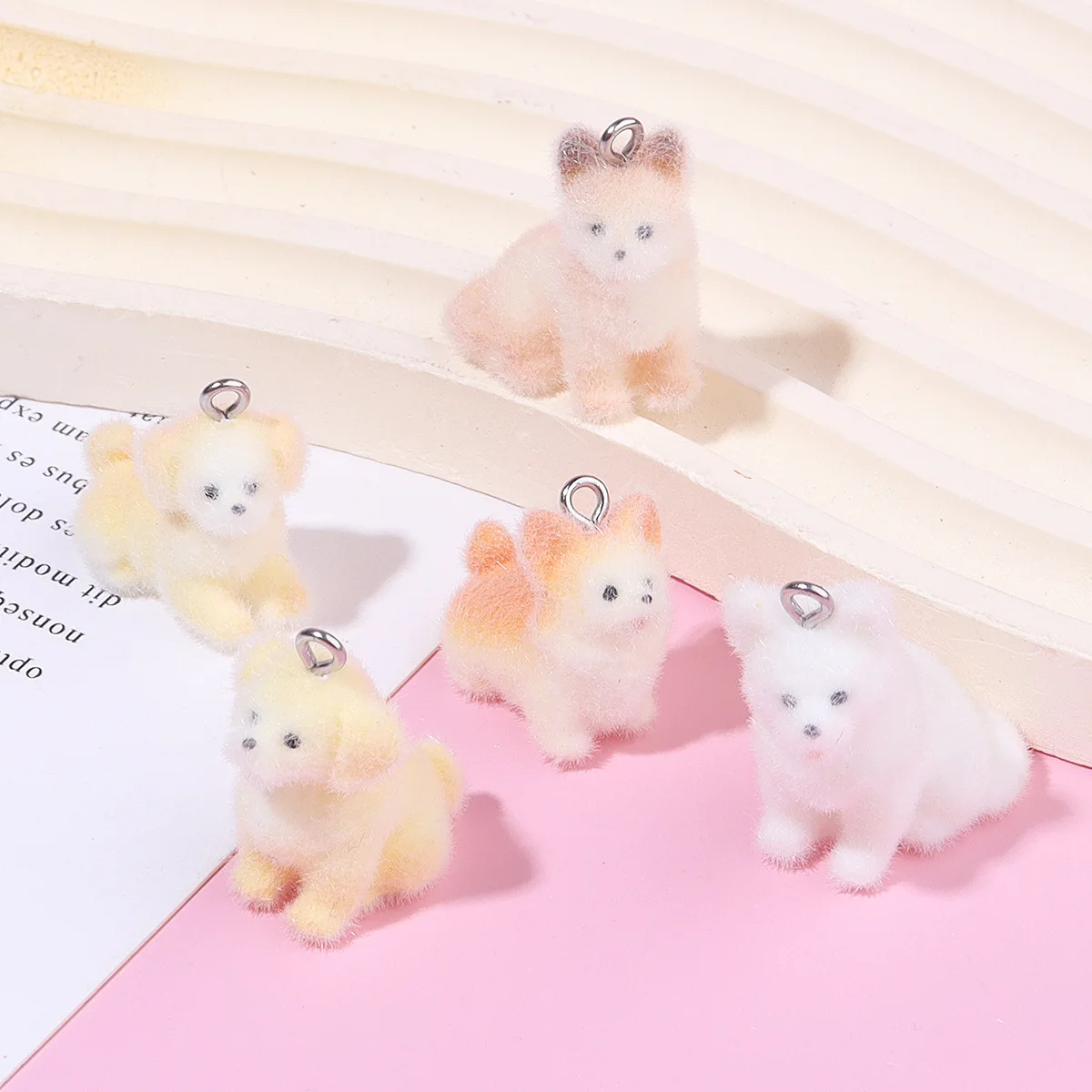 5pcs Flocked Resin Golden Retriever Corgi Puppy Charms Pendants Craft Materials for Handmade Earrings Necklaces Keychains
5pcs Flocked Resin Golden Retriever Corgi Puppy Charms Pendants Craft Materials for Handmade Earrings Necklaces Keychains