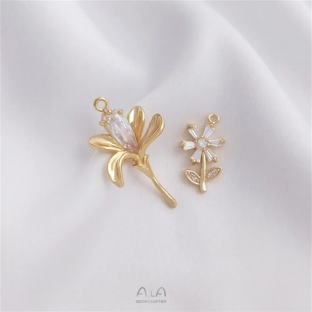 14K Gold Inlaid Zircon Flower Pendant Diy Earrings Necklace Bracelet Jewelry Charms Pendant K375
14K Gold Inlaid Zircon Flower Pendant Diy Earrings Necklace Bracelet Jewelry Charms Pendant K375