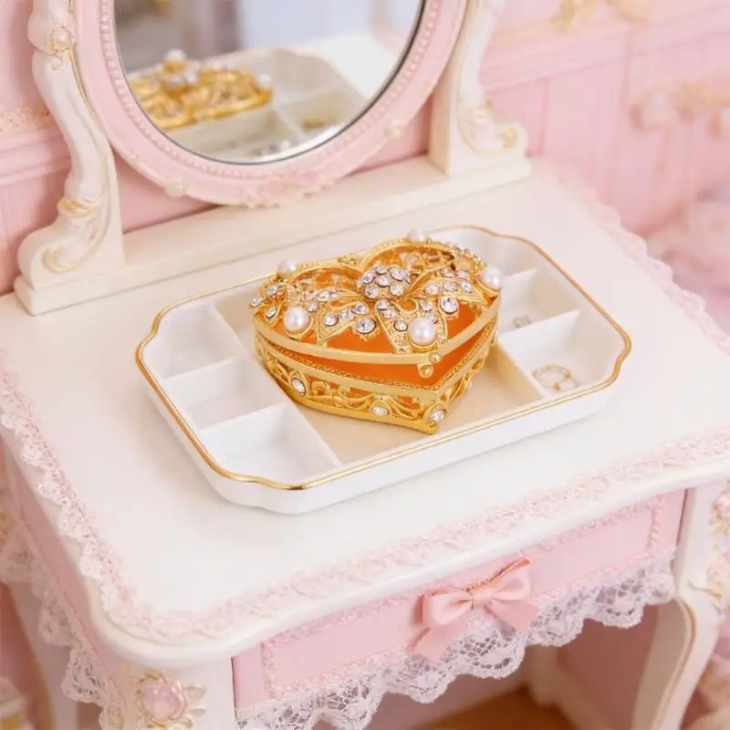 Decorative Heart Container Designed For Safeguarding Jewelry
Decorative Heart Container Designed For Safeguarding Jewelry