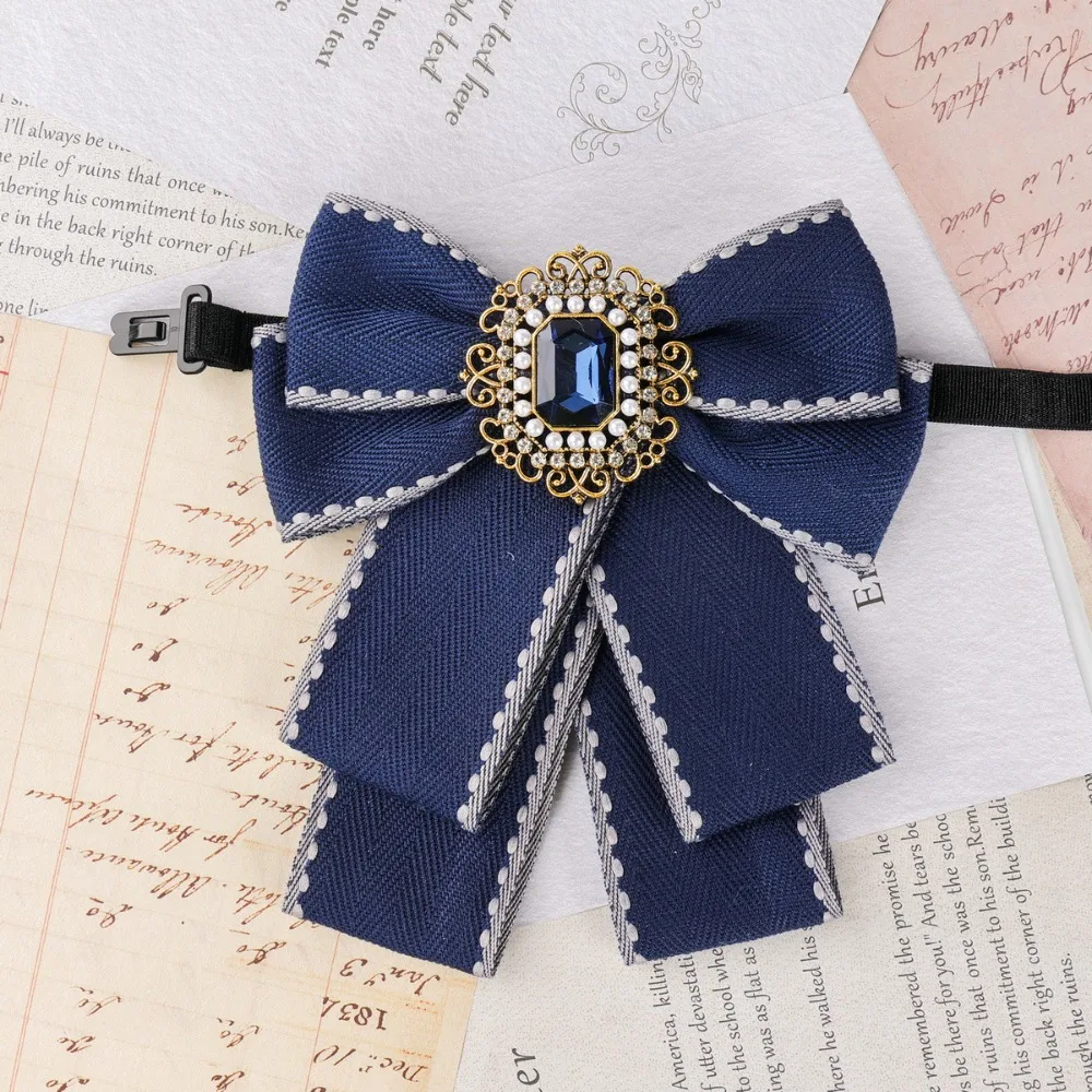 Solid Color Rhinestone Collar Flower Blue Crystal British Style Gentleman's Bow Tie Neck Decoration Collar Cravat
Solid Color Rhinestone Collar Flower Blue Crystal British Style Gentleman's Bow Tie Neck Decoration Collar Cravat
