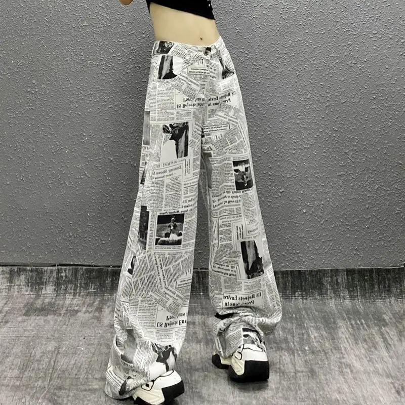 Jeans Newspaper Print Design High Waist Personalized Casual Women'S Summer New Loose Slimming Versatile Wide Leg Pants
Jeans Newspaper Print Design High Waist Personalized Casual Women'S Summer New Loose Slimming Versatile Wide Leg Pants