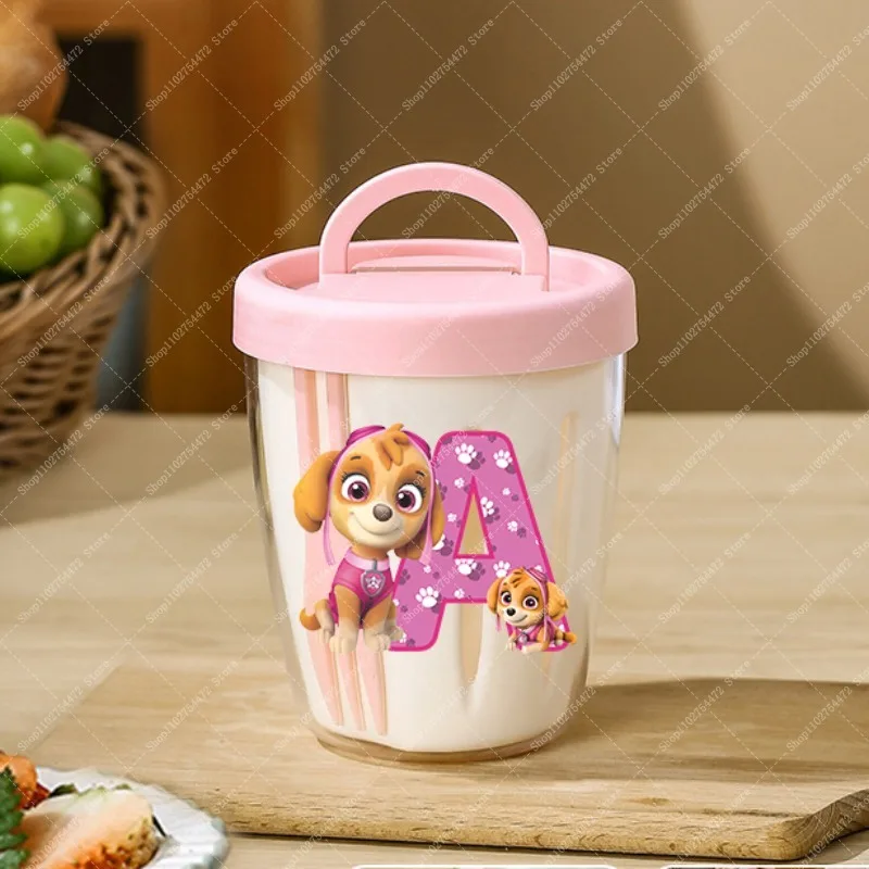 PAW Patrols Kids Портативная пластиковая чашка для салата Skye Chase Контейнеры для фруктов с крышкой Вилка Зерно Овсяный Йогурт Чашки для завтрака Подарки
PAW Patrols Kids Портативная пластиковая чашка для салата Skye Chase Контейнеры для фруктов с крышкой Вилка Зерно Овсяный Йогурт Чашки для завтрака Подарки
