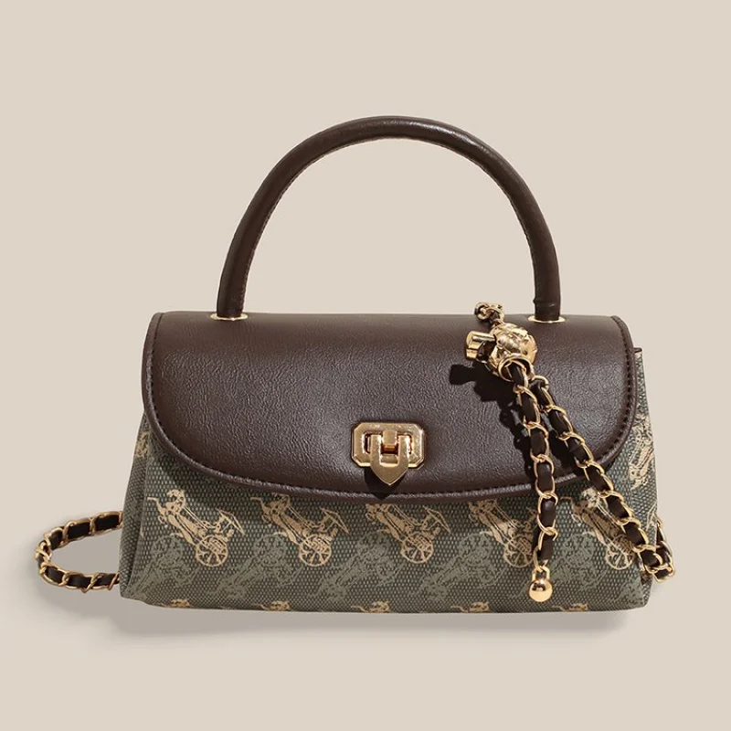 Ladies Messenger Bag Leather Crossbody Style Famous Designer Luxury Brand Elegant And Functional For Travel
Ladies Messenger Bag Leather Crossbody Style Famous Designer Luxury Brand Elegant And Functional For Travel