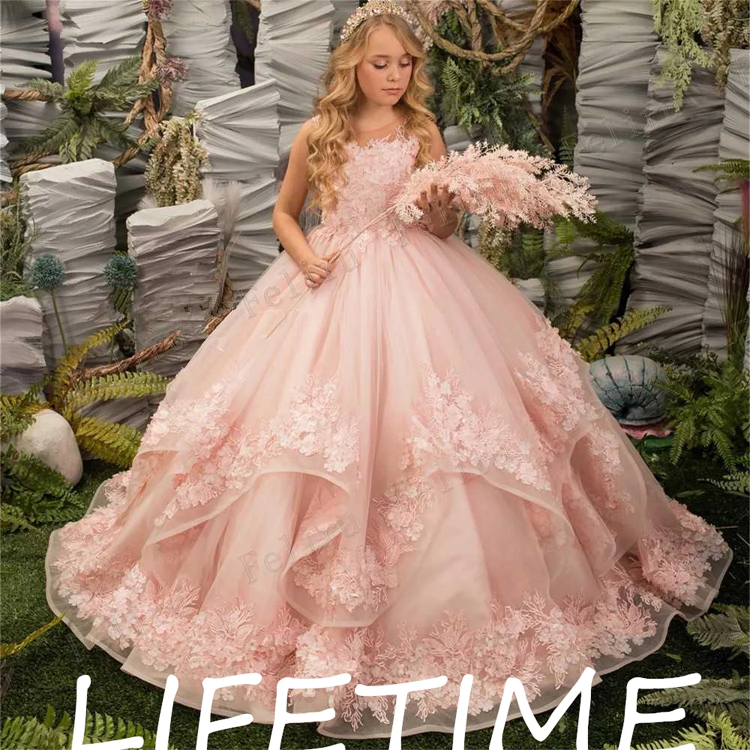 Flower Girl Dresses Fluffy Princess Girl Dress Tiered Wedding Dress for Kids Formal Occasion Party Gowns
Flower Girl Dresses Fluffy Princess Girl Dress Tiered Wedding Dress for Kids Formal Occasion Party Gowns