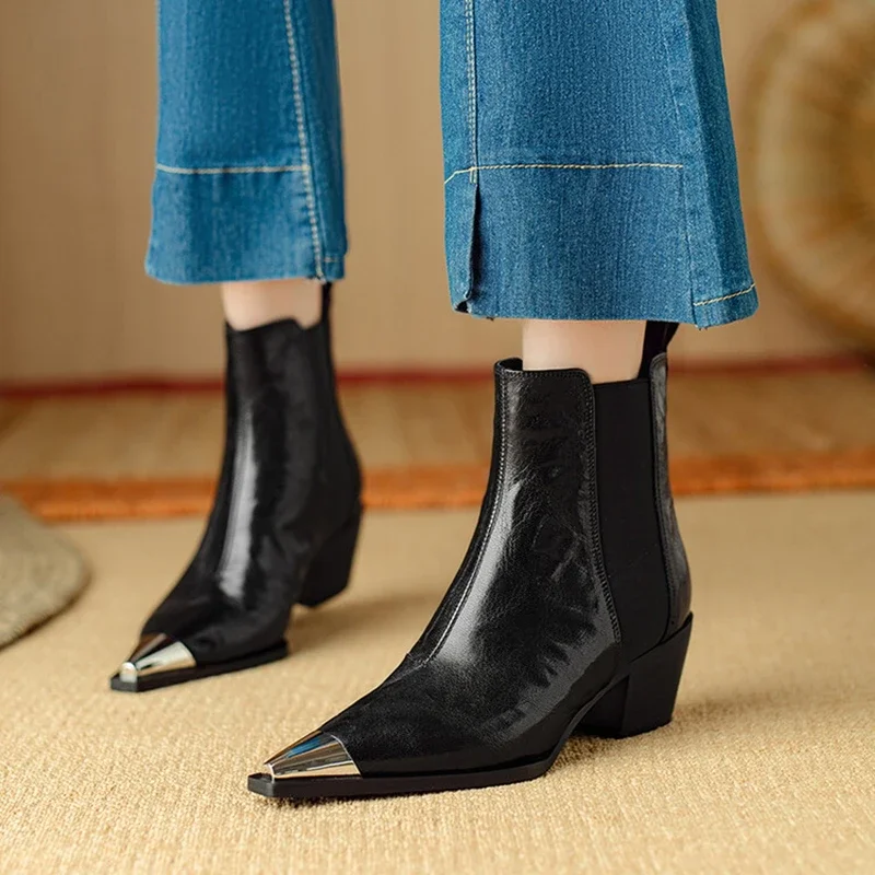 NEW Autumn/Winter Women Boots Pointed Toe Chunky Heel Short Boots Genuine Leather Shoes for Women Casual Slip-on Western Boots
NEW Autumn/Winter Women Boots Pointed Toe Chunky Heel Short Boots Genuine Leather Shoes for Women Casual Slip-on Western Boots