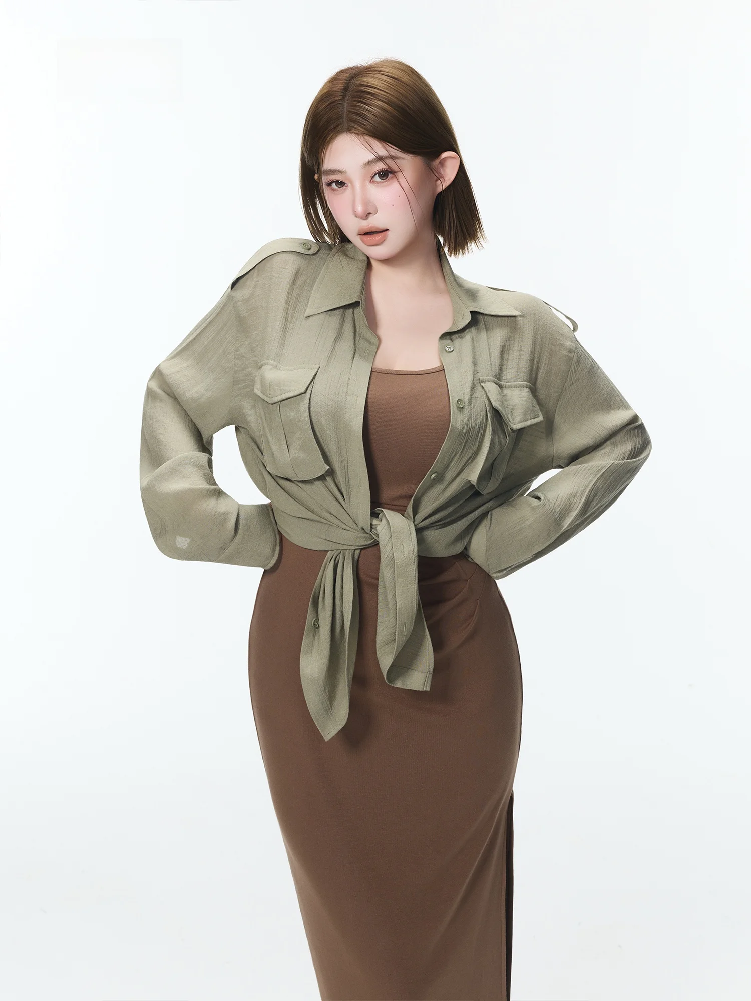 Chic Vintage Early Spring Women's Two-Piece Set Casual Shirt And Halter Dress Ensemble Lightweight Long Sleeve Square Collar
Chic Vintage Early Spring Women's Two-Piece Set Casual Shirt And Halter Dress Ensemble Lightweight Long Sleeve Square Collar
