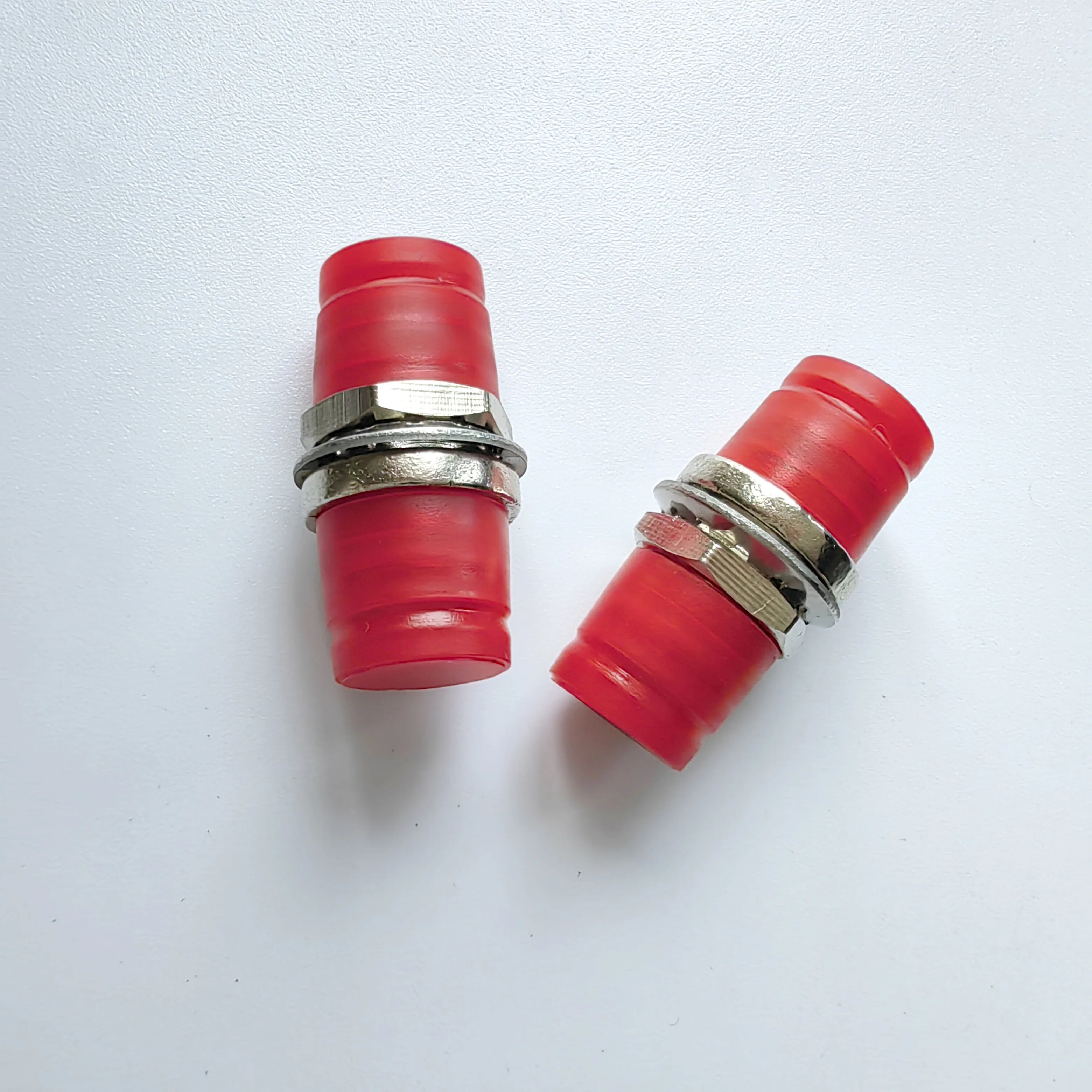 50PCS FC(D) Flange Fiber Coupler Fiber Optic Adapter UPC Optical Fiber Flang optical Fiber Adapter FC-FC
50PCS FC(D) Flange Fiber Coupler Fiber Optic Adapter UPC Optical Fiber Flang optical Fiber Adapter FC-FC