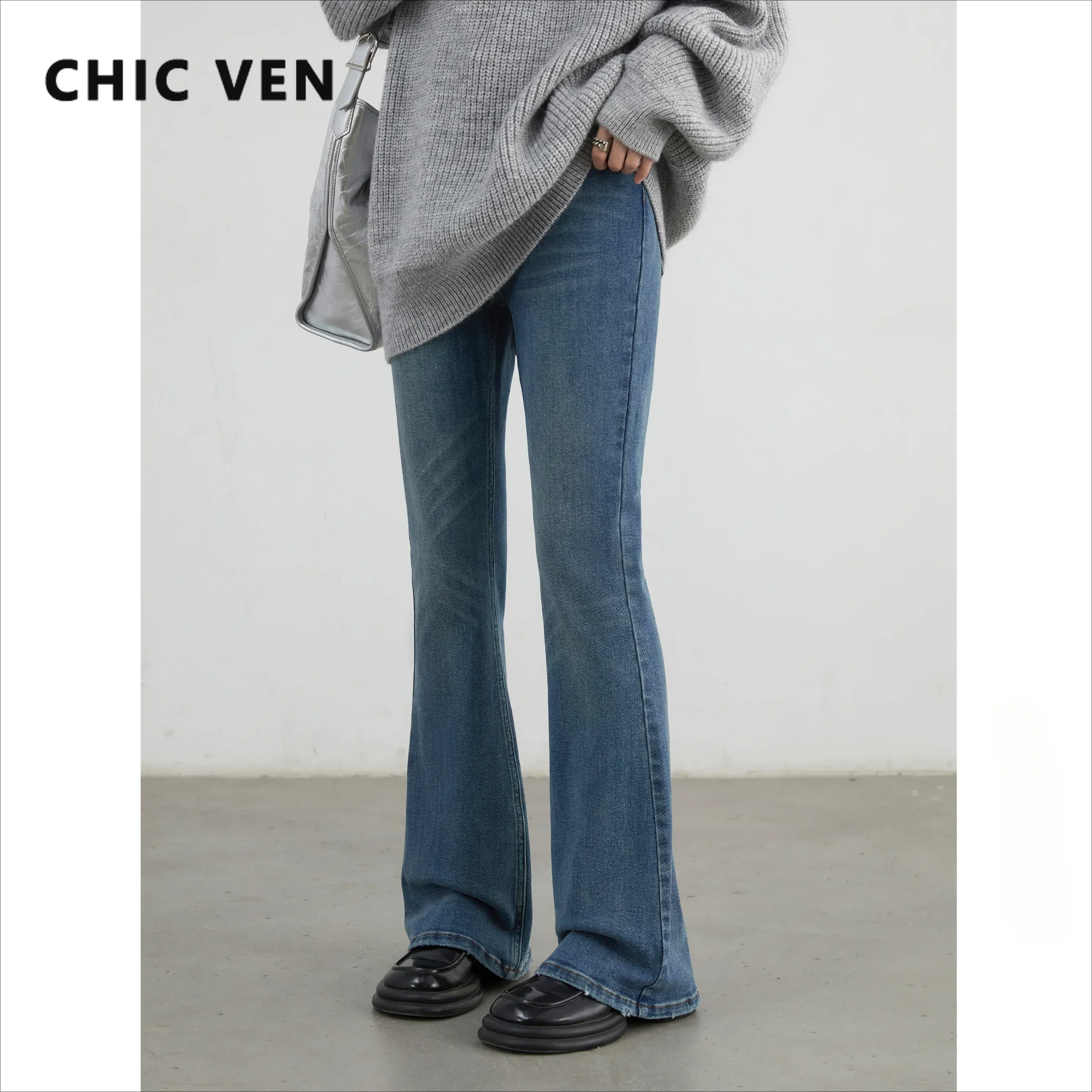 CHIC VEN Women Jeans Blue Retro High Waisted Flared Denim Pants Slim Horseshoe Female Trousers Autumn Winter 2024
CHIC VEN Women Jeans Blue Retro High Waisted Flared Denim Pants Slim Horseshoe Female Trousers Autumn Winter 2024