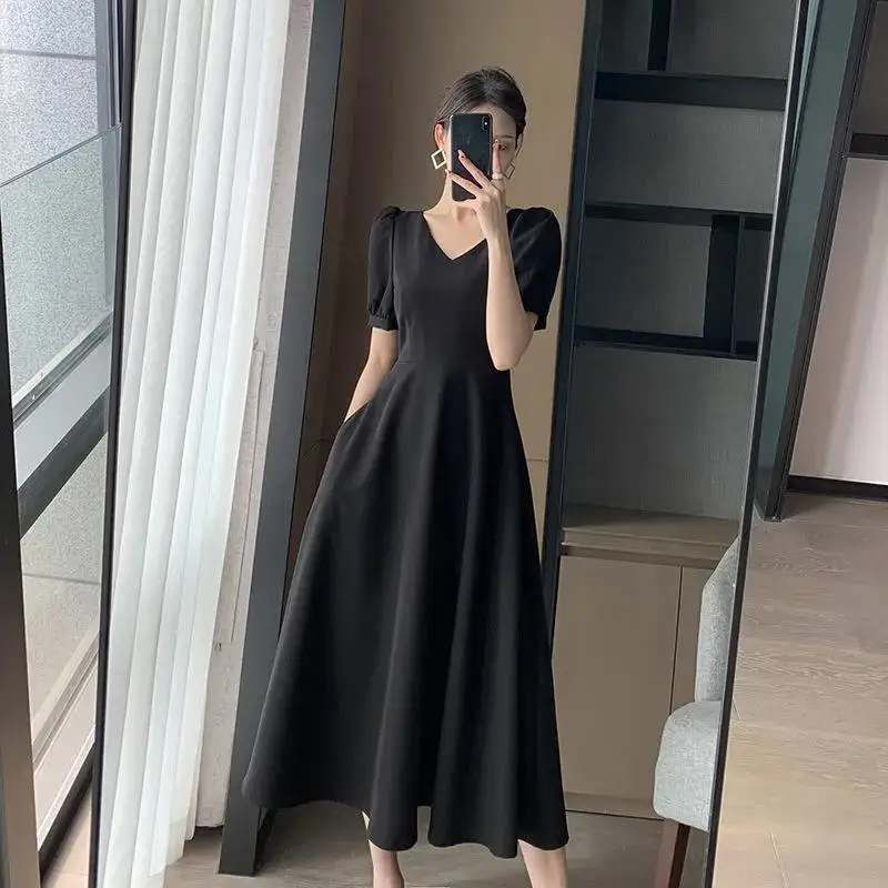 Black A-Line Dress Women's Summer 2026 New Pure Color V-Neck Simple Hepburn Style Vintage Long Dress Evening Gown Short Sleeve
Black A-Line Dress Women's Summer 2026 New Pure Color V-Neck Simple Hepburn Style Vintage Long Dress Evening Gown Short Sleeve