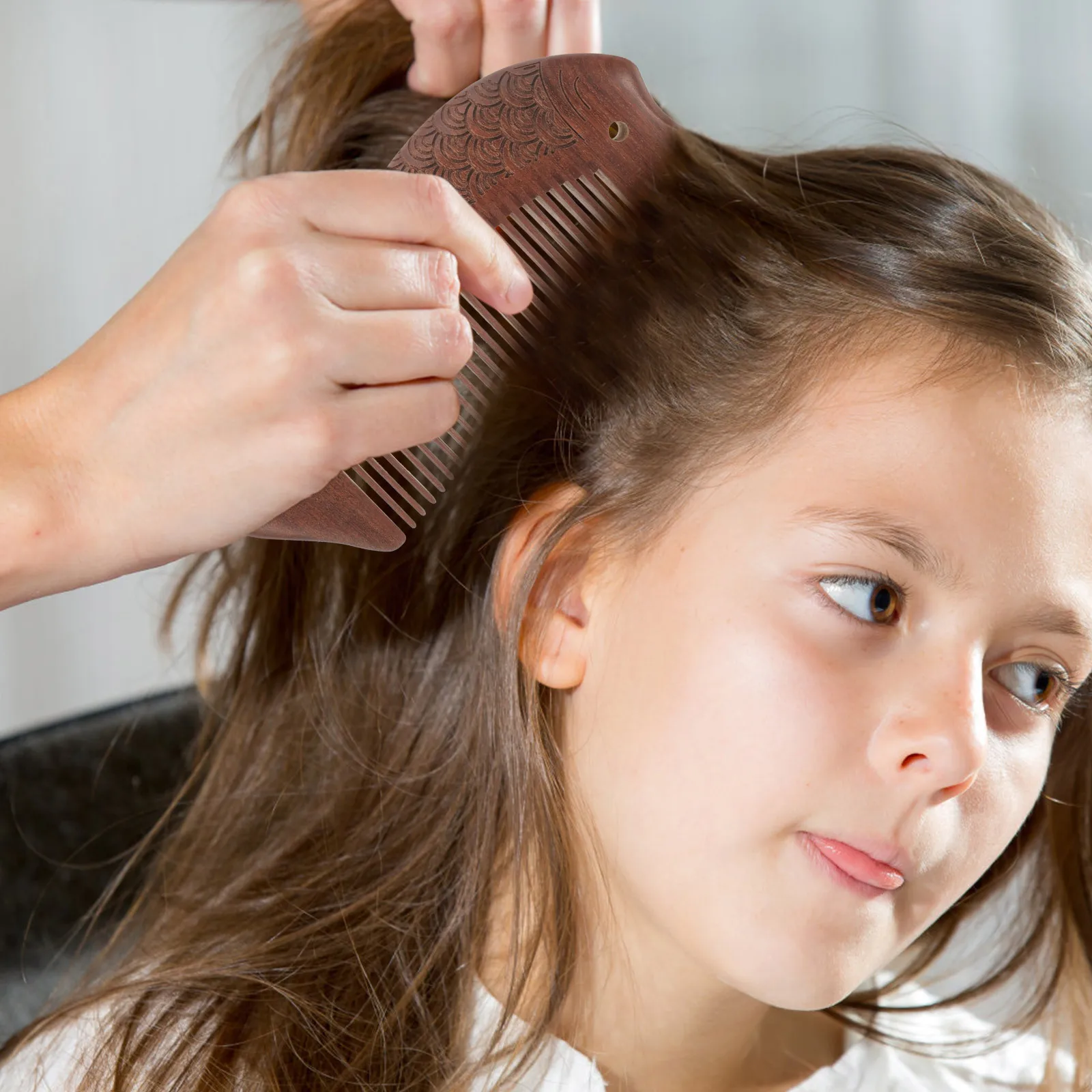 Деревянная тонкая портативная массажная расческа для распутывания волос для женщин и мужчин, компактная деревянная расческа для распутывания волос, дорожное использование
Деревянная тонкая портативная массажная расческа для распутывания волос для женщин и мужчин, компактная деревянная расческа для распутывания волос, дорожное использование