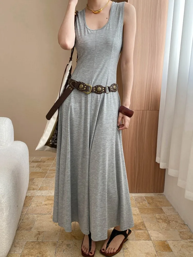 Simple U-neck Slim Waist Slim A-line Big Swing Vest Dress 2024 Fashion Sleeveless Solid Color Summer Long Dress Women Vestidos
Simple U-neck Slim Waist Slim A-line Big Swing Vest Dress 2024 Fashion Sleeveless Solid Color Summer Long Dress Women Vestidos