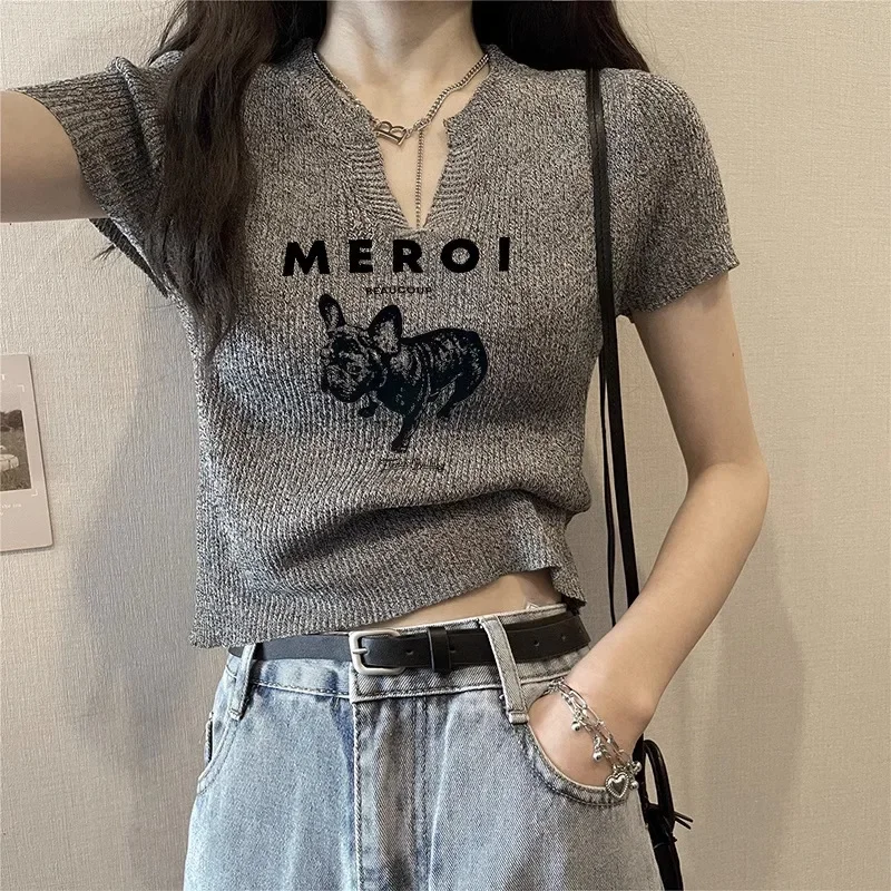 Women Summer V Neck Short Sleeve T Shirt Slim Fit Cropped Knit Top Fashion Design
Women Summer V Neck Short Sleeve T Shirt Slim Fit Cropped Knit Top Fashion Design