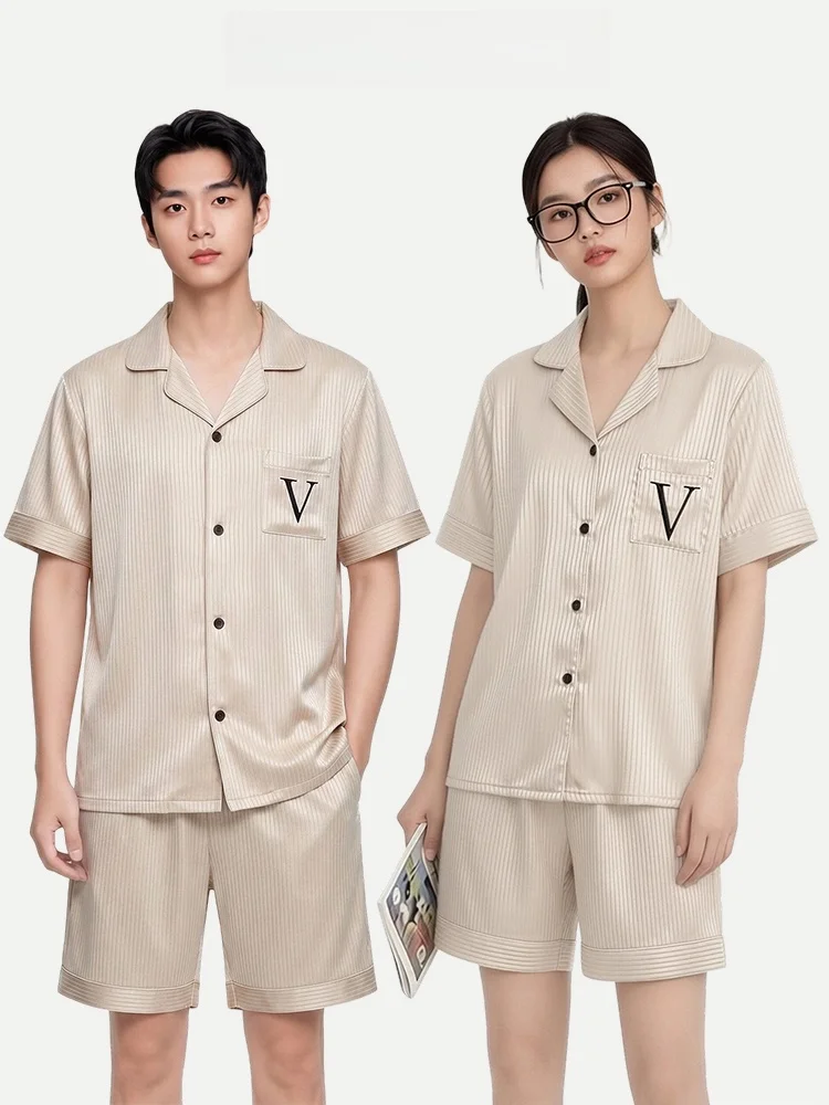 Couple's Summer Ice Silk Sleepwear Short Sleeve Home Clothes Water Light Silk Couple's Pajamas Loose Fit Short Pants Home Wear
Couple's Summer Ice Silk Sleepwear Short Sleeve Home Clothes Water Light Silk Couple's Pajamas Loose Fit Short Pants Home Wear