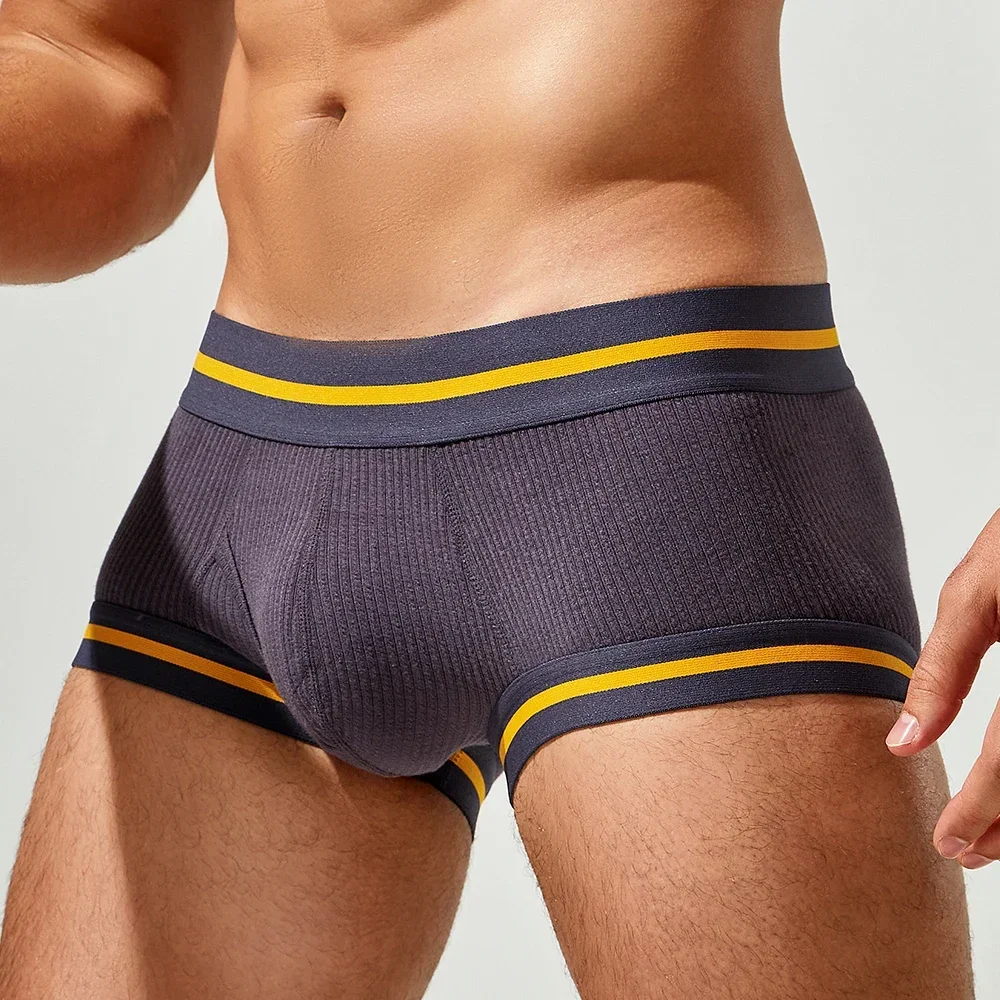 Men's Breathable Boxer Shorts with Bulge Pouch Elastic Low-Rise Sports Underwear, Double-Layer Ribbed Trunk for Gym Daily Wear
Men's Breathable Boxer Shorts with Bulge Pouch Elastic Low-Rise Sports Underwear, Double-Layer Ribbed Trunk for Gym Daily Wear