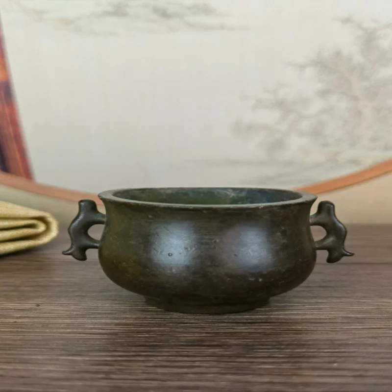 Antique Style Double-Eared Small Incense Burner Craft Incense Burner Ornament Round Base Home Study Desktop Incense Burner Ornam
Antique Style Double-Eared Small Incense Burner Craft Incense Burner Ornament Round Base Home Study Desktop Incense Burner Ornam