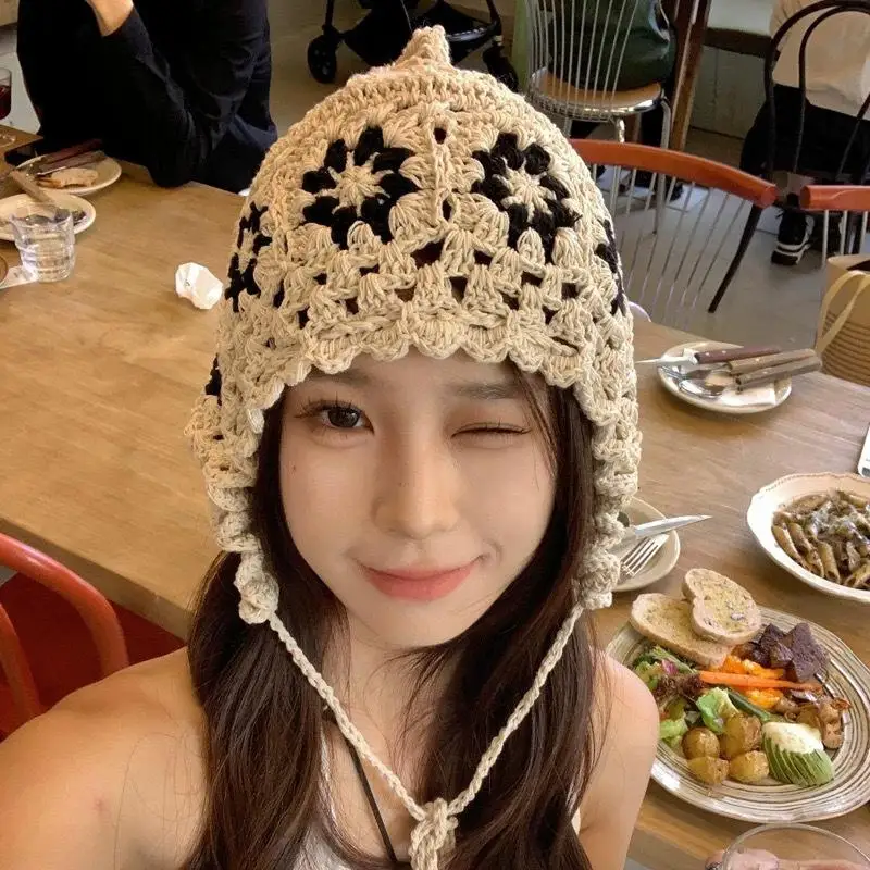 Autumn And Winter Hollowed Out Knitted Hat Breathable Summer Flowers Beret Cap Casual Fashion Skullies Hat Women Beanies
Autumn And Winter Hollowed Out Knitted Hat Breathable Summer Flowers Beret Cap Casual Fashion Skullies Hat Women Beanies