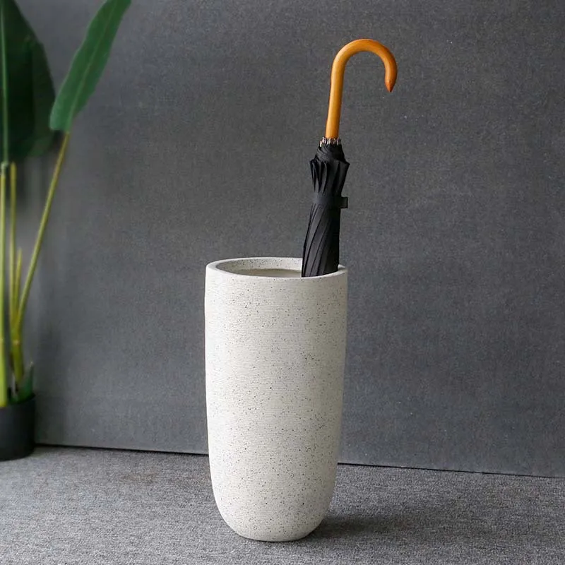 Простая имитация керамической подставки для зонтов, японское коммерческое ведро для зонтов, влагостойкая практичная домашняя цветочная композиция
Простая имитация керамической подставки для зонтов, японское коммерческое ведро для зонтов, влагостойкая практичная домашняя цветочная композиция