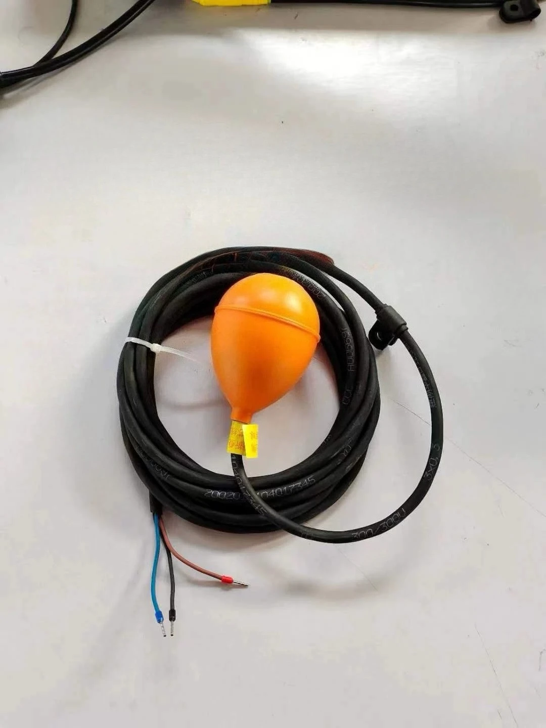 UXO-AQ3 float level switch, liquid level controller
UXO-AQ3 float level switch, liquid level controller