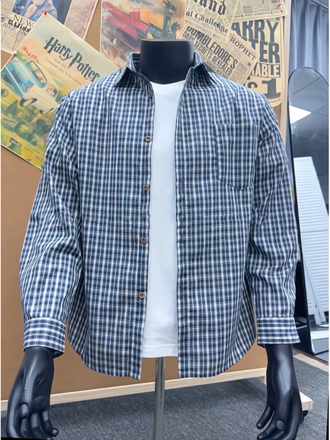 Deep Blue Plaid Men's irt Long Sve College Sle Jaet Autumn Season Loose Fit Polyester Fiber No Ironing Treaent
Deep Blue Plaid Men's irt Long Sve College Sle Jaet Autumn Season Loose Fit Polyester Fiber No Ironing Treaent