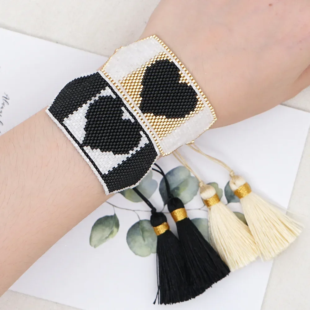2025 Handmade Ball Bracelet Hand Woven Heart-shaped Fashion Simplicity Bohemia Adjustable Beaded Bracelet Unisex
2025 Handmade Ball Bracelet Hand Woven Heart-shaped Fashion Simplicity Bohemia Adjustable Beaded Bracelet Unisex