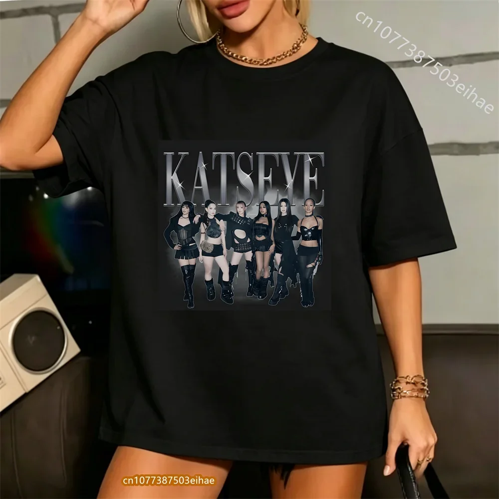 Fashion Kpop T Shirts Pop Music Girl Group Katseye Graphic Print Korean Aesthetic Oversized Loose Cotton Casual Tees Women Kids
Fashion Kpop T Shirts Pop Music Girl Group Katseye Graphic Print Korean Aesthetic Oversized Loose Cotton Casual Tees Women Kids