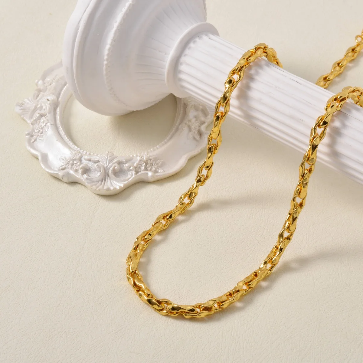 Chunky Mixed Oval Paperclip Link Gold Plated Necklace Men Retro Geometric Chain Hip Hop Statement Jewelry Daily Club Party Gift
Chunky Mixed Oval Paperclip Link Gold Plated Necklace Men Retro Geometric Chain Hip Hop Statement Jewelry Daily Club Party Gift