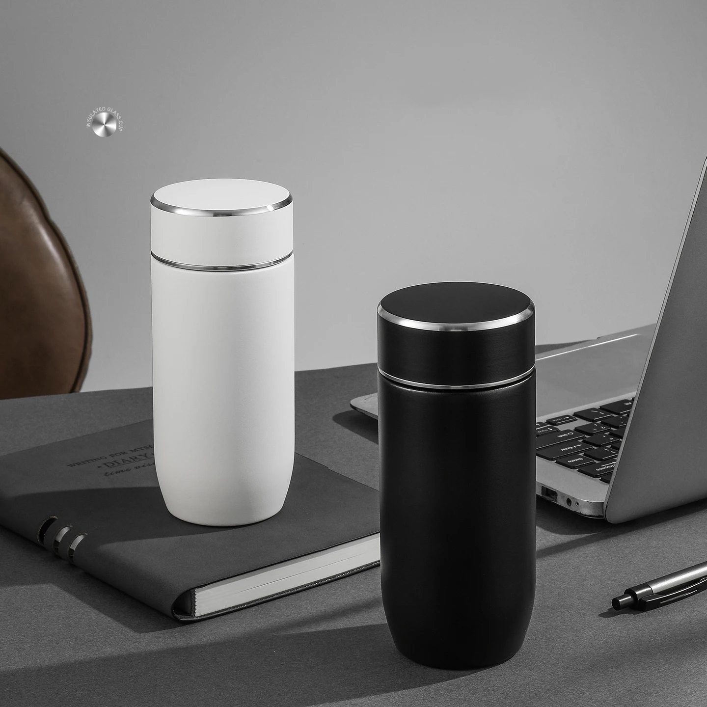 316 Stainless Steel Insulated Water Bottle Business Style Egg Shaped Thermos Flask 304 Outer Shell Vacuum Cup for Office Travel
316 Stainless Steel Insulated Water Bottle Business Style Egg Shaped Thermos Flask 304 Outer Shell Vacuum Cup for Office Travel