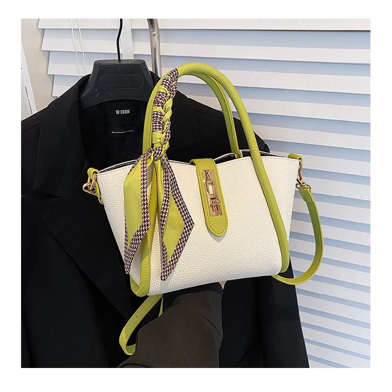 Designer Leather Crossbody Bag For Women Elegant And Durable With Adjustable Strap Luxury Brand Quality
Designer Leather Crossbody Bag For Women Elegant And Durable With Adjustable Strap Luxury Brand Quality