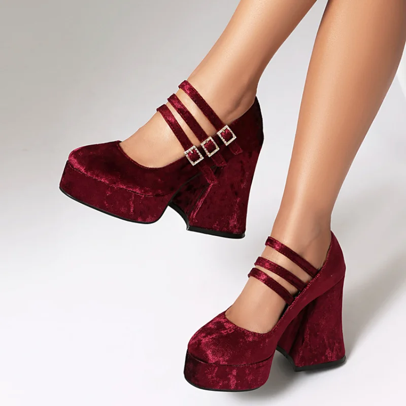 Plus Size Frosted Flock Material Double Breasted Buckle Super High Heel Mary Jane Shoes Hollow Out Breathable Women's Pumps
Plus Size Frosted Flock Material Double Breasted Buckle Super High Heel Mary Jane Shoes Hollow Out Breathable Women's Pumps