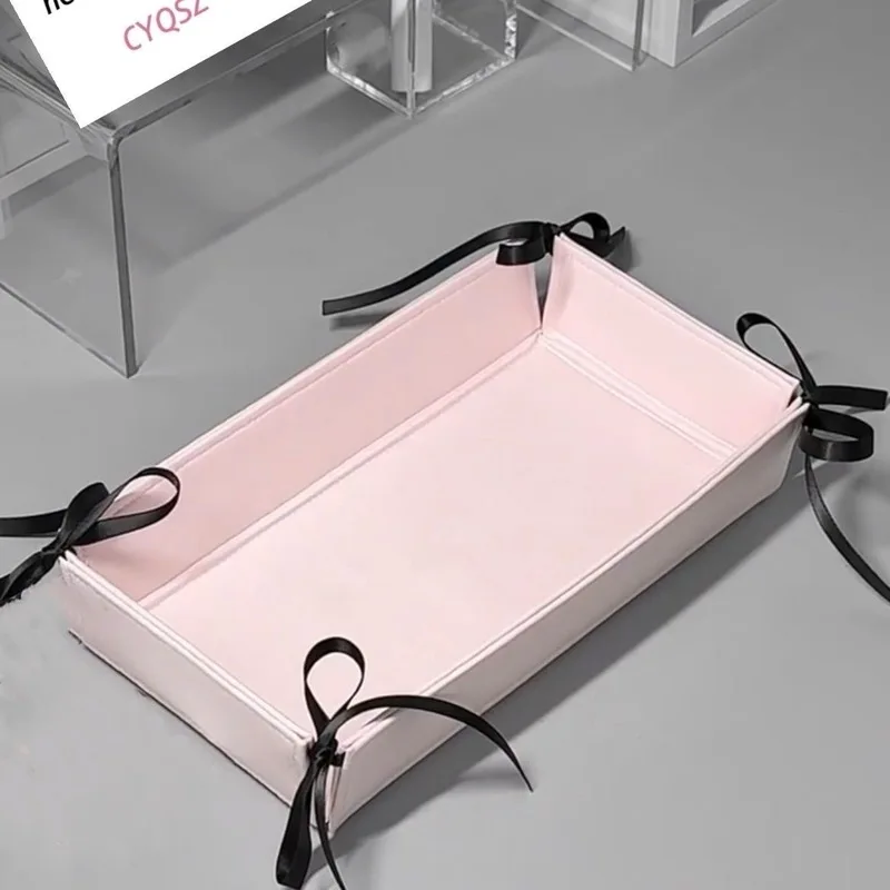 Korean Version Of Small And Fresh, Flexible Bow Black And Pink (Tray), High-Value Internet Celebrity Jewelry Storage Box
Korean Version Of Small And Fresh, Flexible Bow Black And Pink (Tray), High-Value Internet Celebrity Jewelry Storage Box