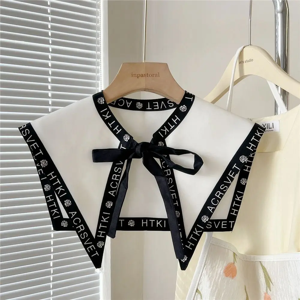 Fashion Detachable Shirt Fake Collar Vintage Floral Pattern False Collar Half Shirt Shoulder Wraps for Women
Fashion Detachable Shirt Fake Collar Vintage Floral Pattern False Collar Half Shirt Shoulder Wraps for Women
