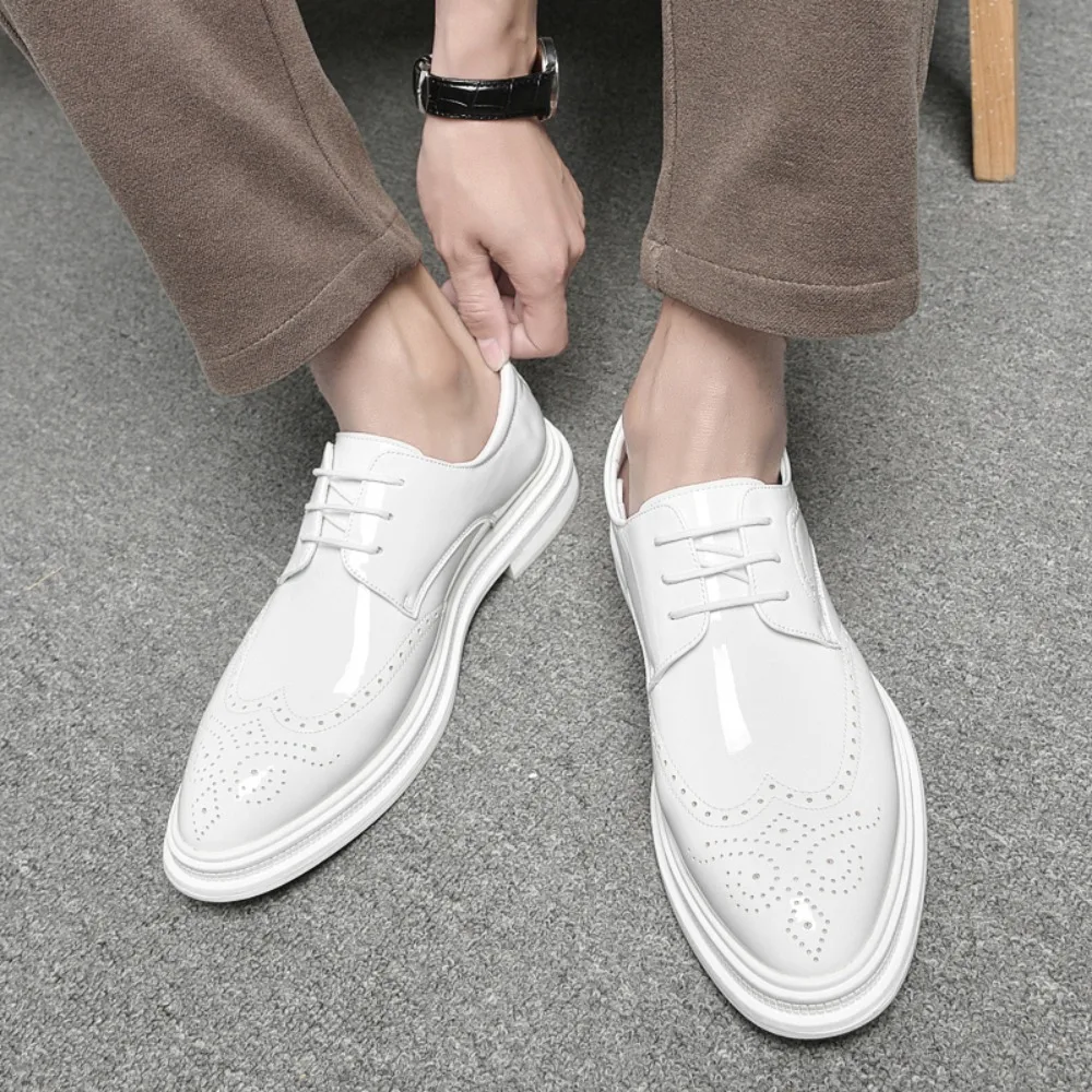 White Men's Dress Shoes Classic Formal Oxford Leather Office Shoes For Men High Quality Wedding Casual Business Brogues Shoe Man
White Men's Dress Shoes Classic Formal Oxford Leather Office Shoes For Men High Quality Wedding Casual Business Brogues Shoe Man