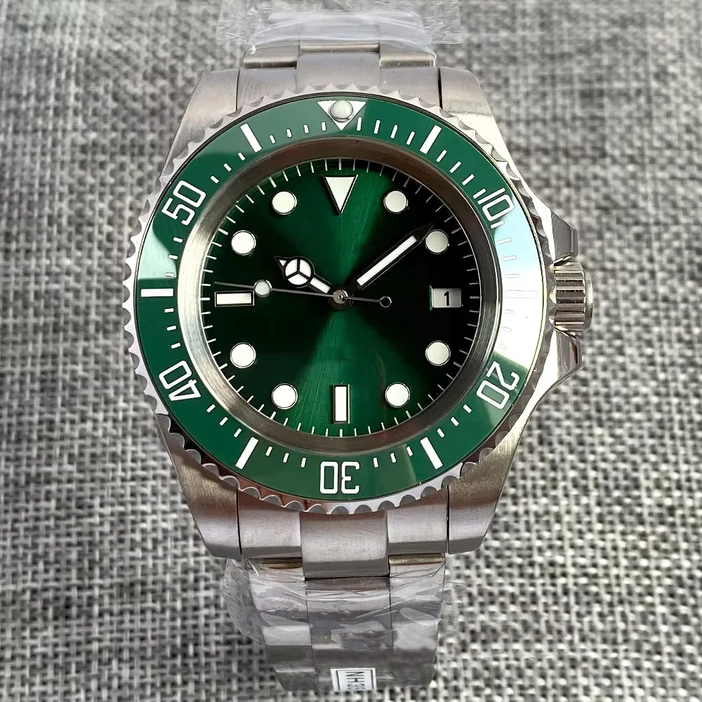 Tandorio Sapphire 43MM Automatic Men Watch 10ATM Diving Sunburst Green Dial NH35A Movement Steel Band Screw Crown 120 Clicks
Tandorio Sapphire 43MM Automatic Men Watch 10ATM Diving Sunburst Green Dial NH35A Movement Steel Band Screw Crown 120 Clicks