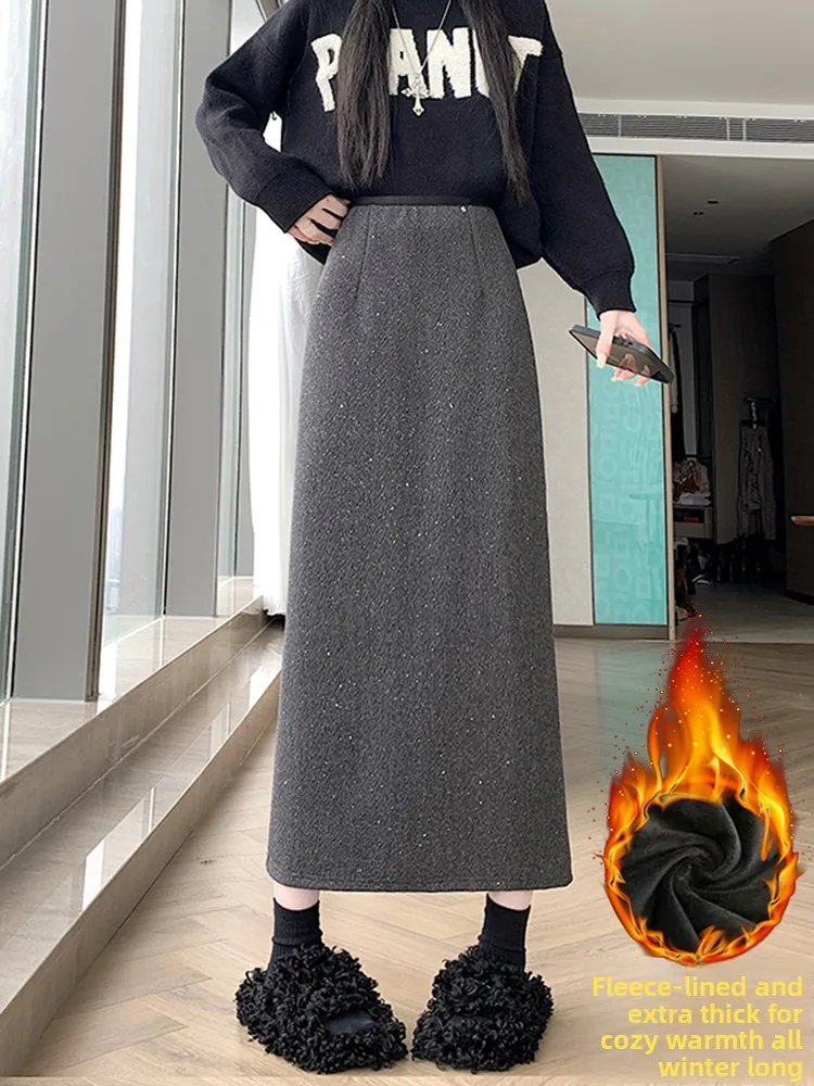 Elegant Shiny Sequin Fleece Lined Woolen Skirt Women's Autumn Winter Fashion High Waist Slim Straight Skirt Korean Style
Elegant Shiny Sequin Fleece Lined Woolen Skirt Women's Autumn Winter Fashion High Waist Slim Straight Skirt Korean Style