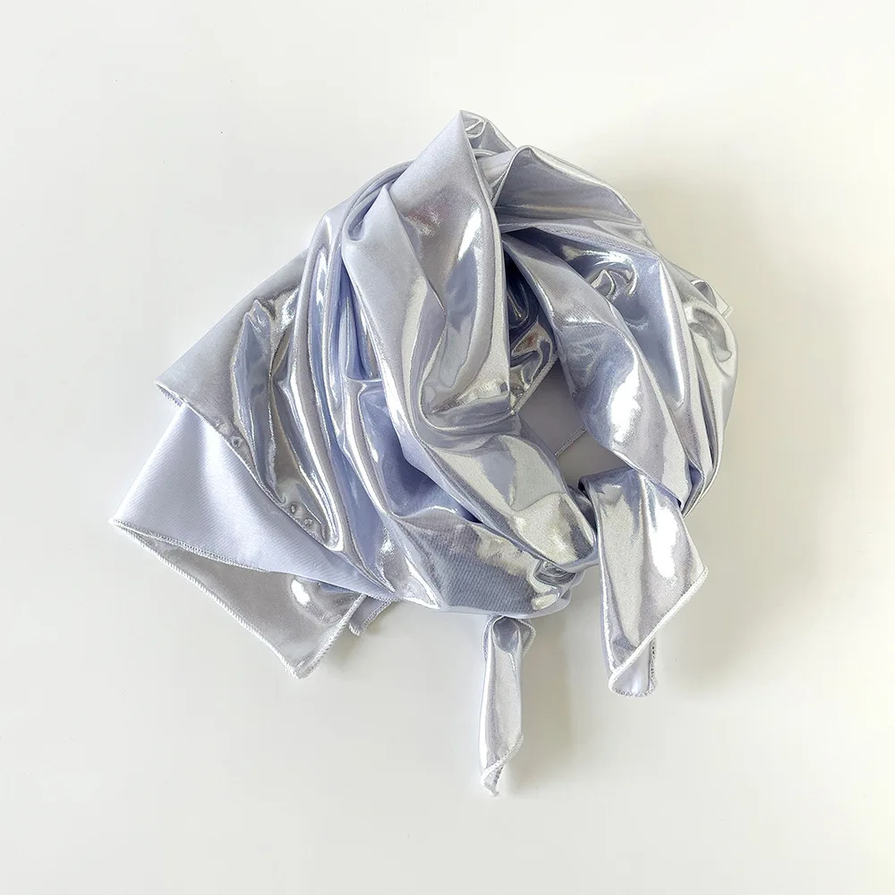 Y2K Liquid Silver Pattern Bandana Women Men Hip Hop Trendy Headscarf Chest Wrap Square Scarf Versatile Streetwear Fashion
Y2K Liquid Silver Pattern Bandana Women Men Hip Hop Trendy Headscarf Chest Wrap Square Scarf Versatile Streetwear Fashion