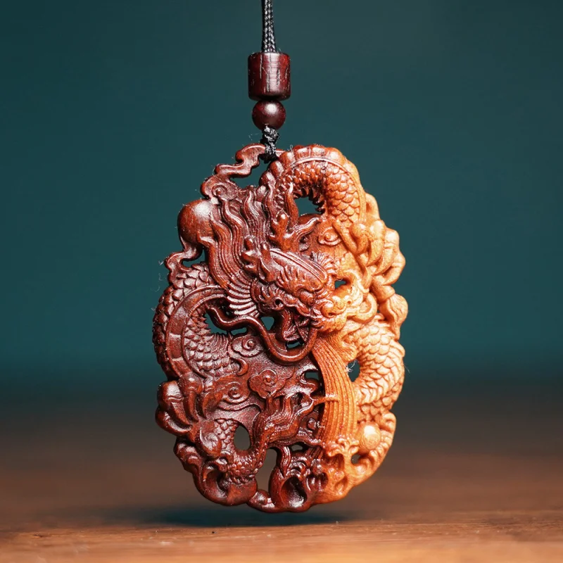Natural -struck peach "Green Dragon" pendant with lightning pattern, hollowed-out hanging ornament, wood carv
Natural -struck peach "Green Dragon" pendant with lightning pattern, hollowed-out hanging ornament, wood carv
