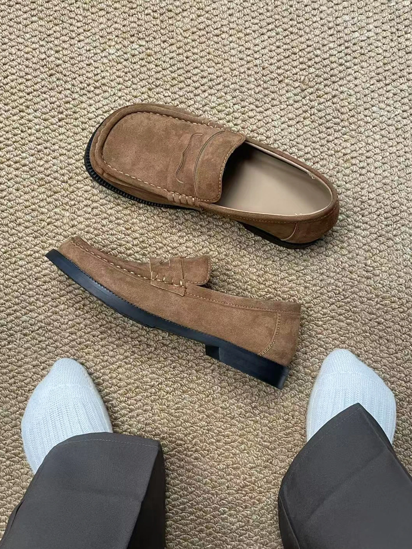 Old Money Sle без шнуровки Loers для вождения, удобный универсальный коврик для пригородных поездок, коричневый, искусственная замша, модный мужской oes
Old Money Sle без шнуровки Loers для вождения, удобный универсальный коврик для пригородных поездок, коричневый, искусственная замша, модный мужской oes