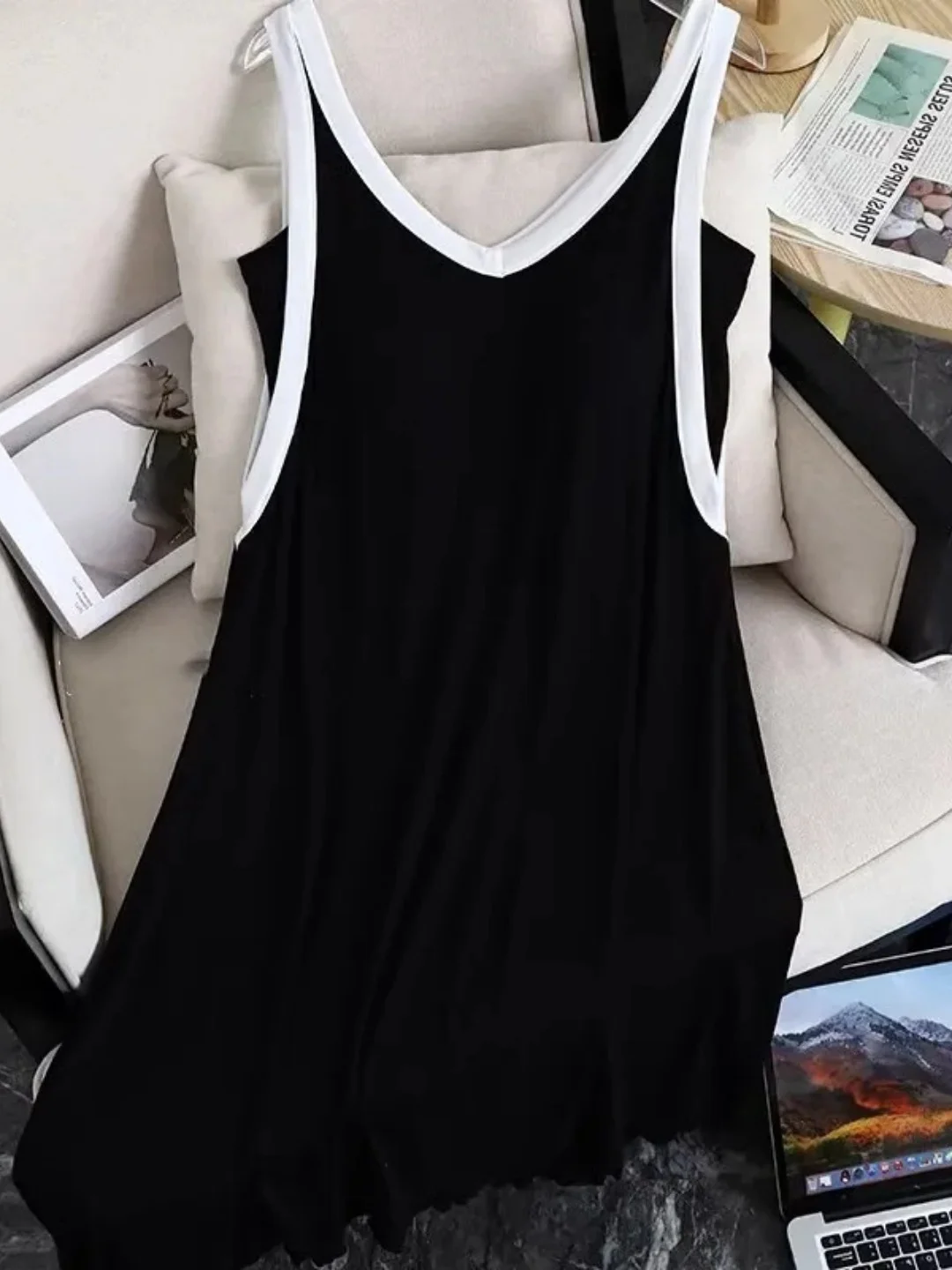 plus Size Comfortable Casual V-Neck Sleeveless Long Pure Color Sleepwear Sexy Strap Design Home Leisure Long Dress Nightgown
plus Size Comfortable Casual V-Neck Sleeveless Long Pure Color Sleepwear Sexy Strap Design Home Leisure Long Dress Nightgown