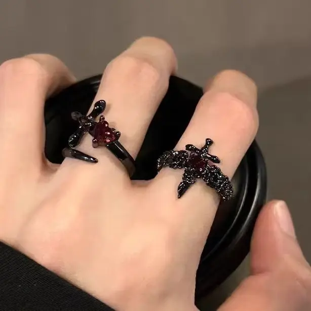 Y2K Kpop Black Silver Color Thorn Crow Rings for Women Men Punk Red Zircon Heart Opening Rings Gothic Creative Jewelry Gift
Y2K Kpop Black Silver Color Thorn Crow Rings for Women Men Punk Red Zircon Heart Opening Rings Gothic Creative Jewelry Gift