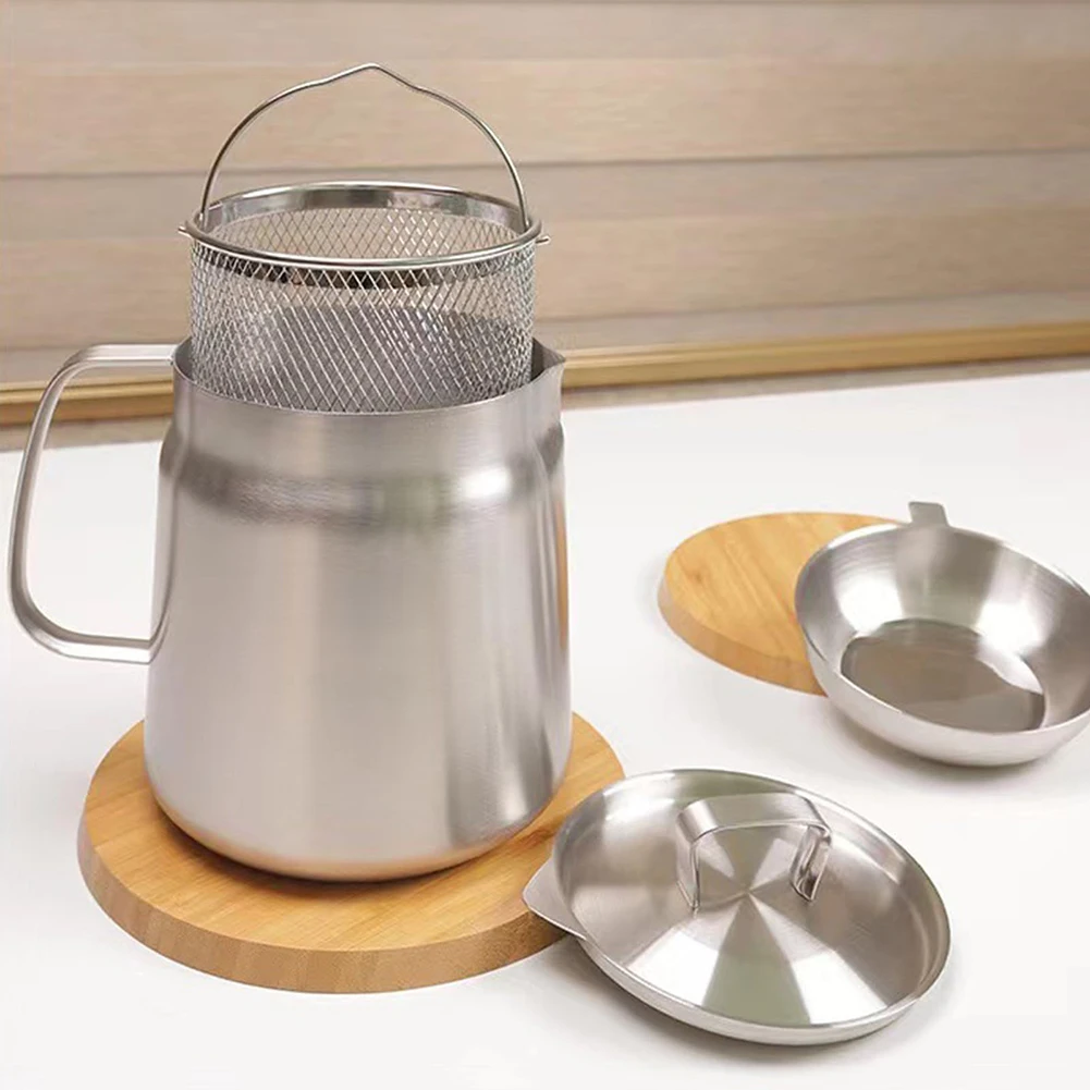 Kitchen Oil Container 304 Stainless Steel Oil Filtering Pot Household Large Capacity Oil Storage Tank With Strainer Fry Basket
Kitchen Oil Container 304 Stainless Steel Oil Filtering Pot Household Large Capacity Oil Storage Tank With Strainer Fry Basket