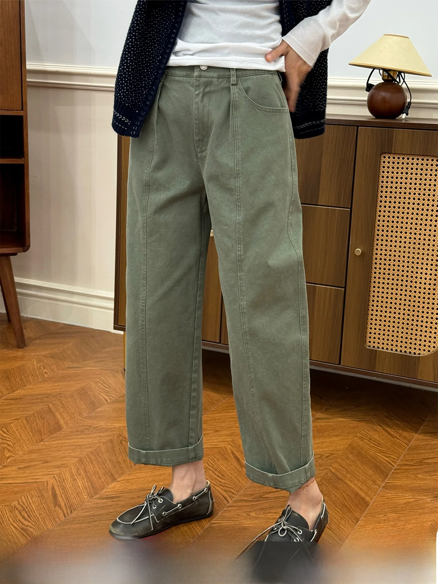 Retro Washed Straight Leg Pants Women's Spring Summer Loose Nine Points Casual Trousers Casual Style Natural Waist Button Clo...
Retro Washed Straight Leg Pants Women's Spring Summer Loose Nine Points Casual Trousers Casual Style Natural Waist Button Clo...