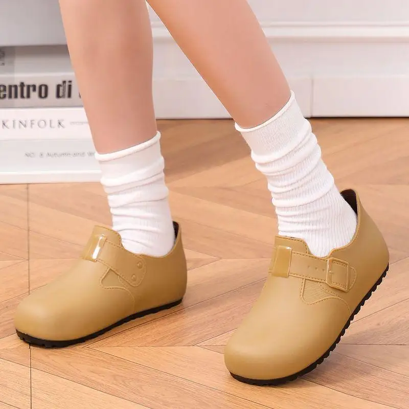 Lightweight and Fashionable Men and Women Comfortable Rain Boots Couple Soft Sole Non-slip Waterproof Shoes Low Top Rubber Shoes
Lightweight and Fashionable Men and Women Comfortable Rain Boots Couple Soft Sole Non-slip Waterproof Shoes Low Top Rubber Shoes