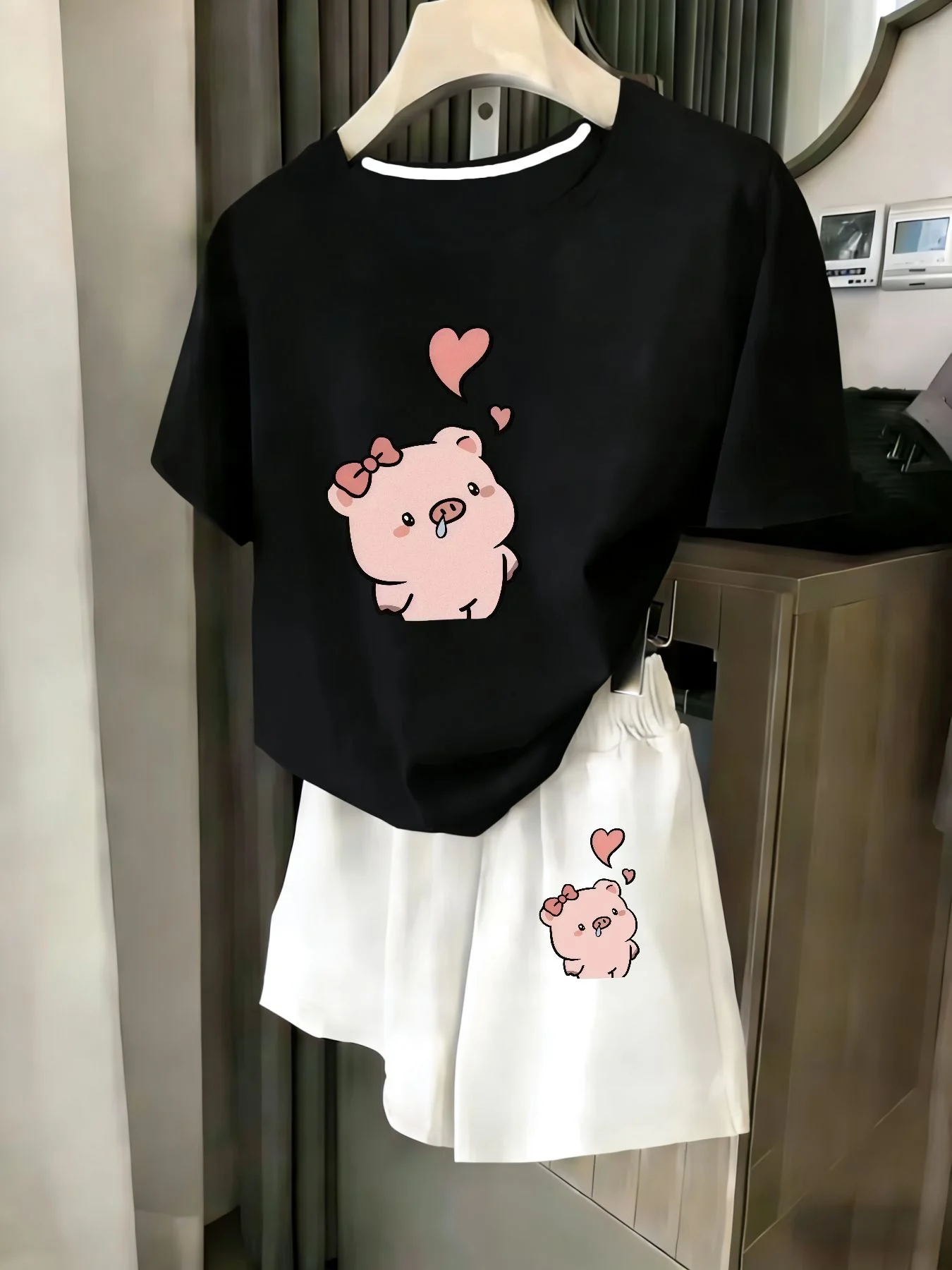 Ladies 2-Piece Set Summer Beach Vacation Casual round Neck Short Sleeve Random Print T-Shirt Elastic Waist Shorts Suit Comfortab
Ladies 2-Piece Set Summer Beach Vacation Casual round Neck Short Sleeve Random Print T-Shirt Elastic Waist Shorts Suit Comfortab