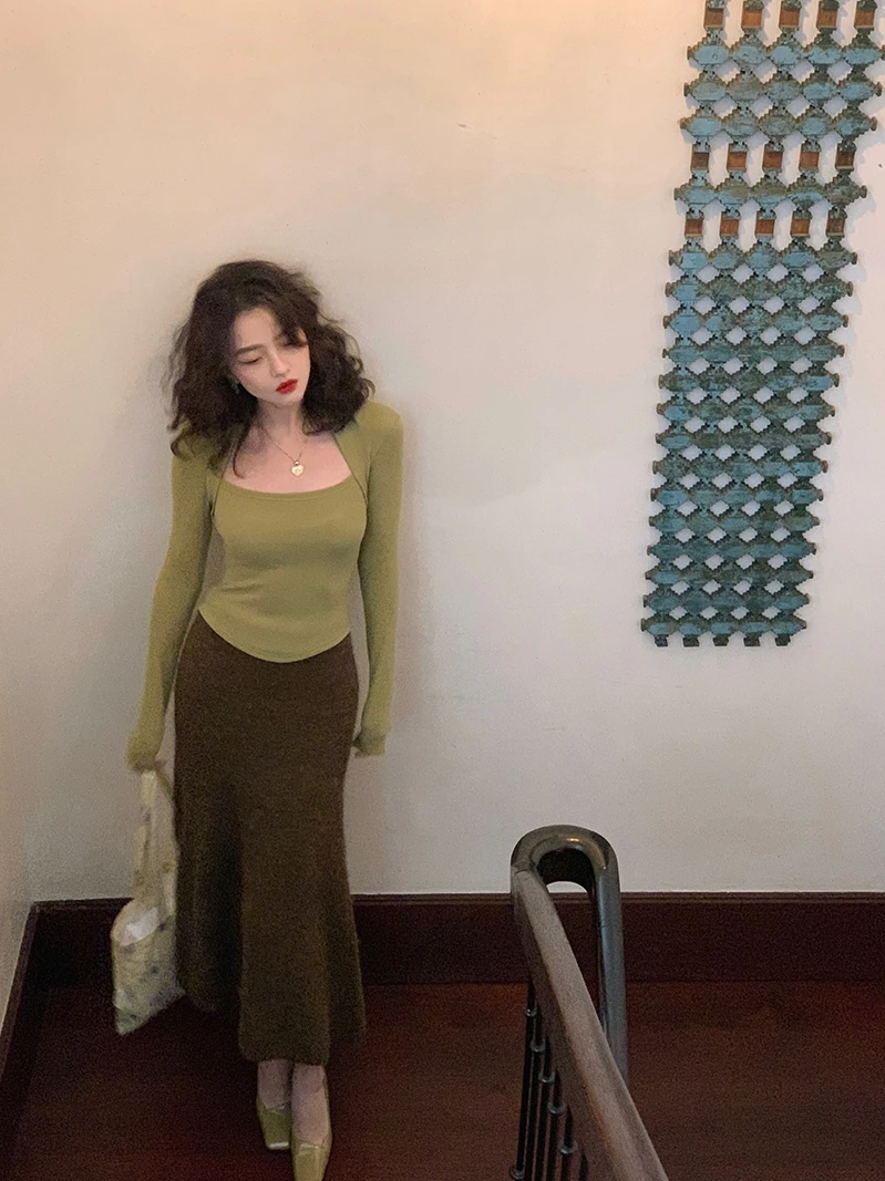 Ретро-юбка из шерсти альпаки с высокой талией, приталенная, А-силуэт, средней длины, женская, весенняя, модная
Ретро-юбка из шерсти альпаки с высокой талией, приталенная, А-силуэт, средней длины, женская, весенняя, модная