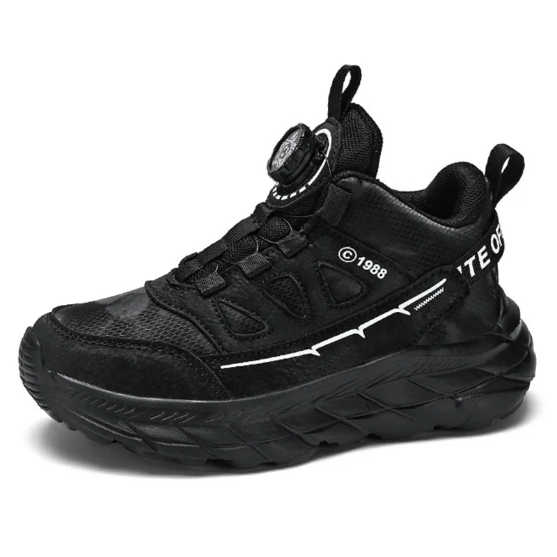 Children's Sneakers Spring New Leather Boys' Sports Shoes Rotating Button Lightweight Girls' Casual Running Shoes
Children's Sneakers Spring New Leather Boys' Sports Shoes Rotating Button Lightweight Girls' Casual Running Shoes