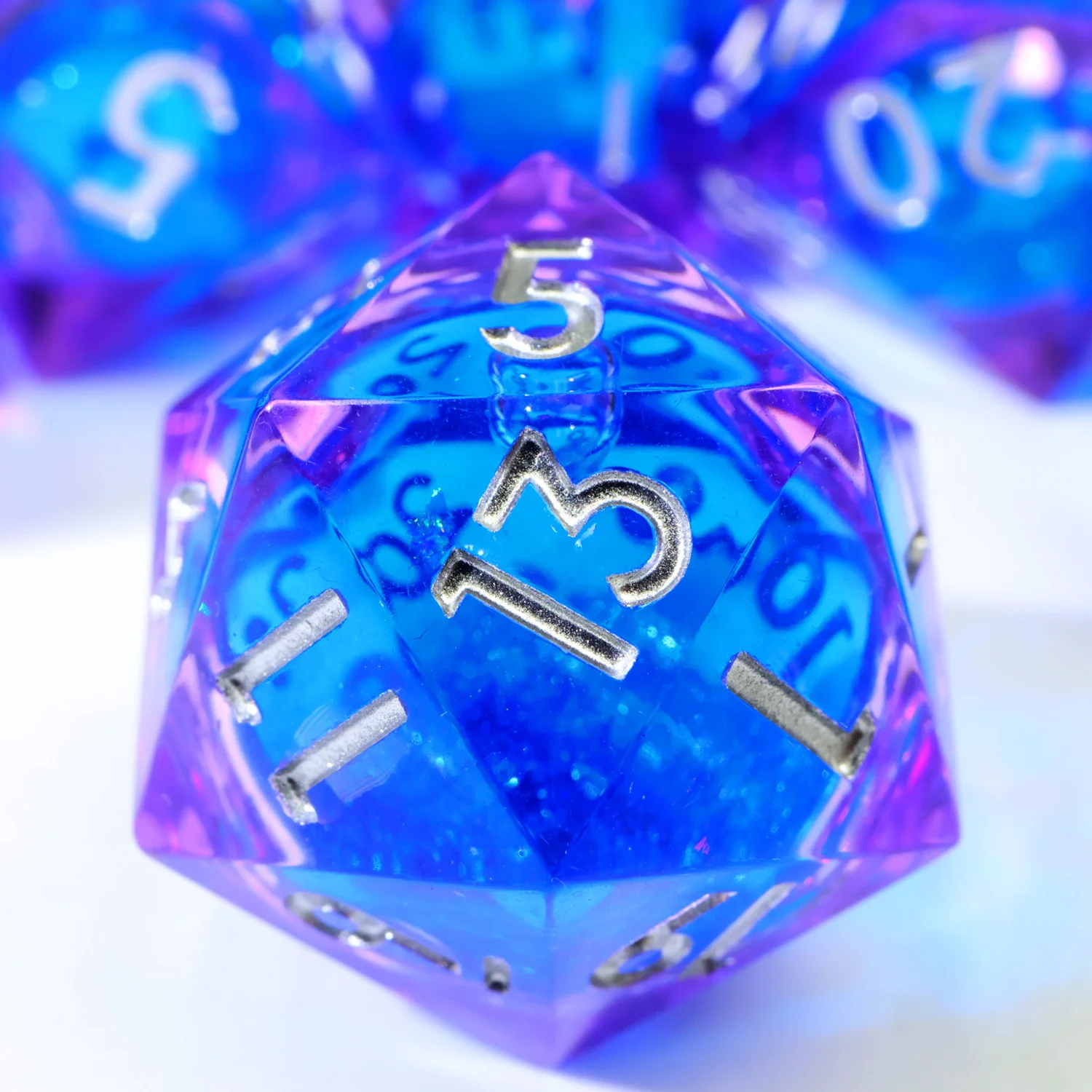 Sharp Edge Liquid Core DND Dice Set Arcane Blue Purple Two-Tone Resin Dice with Silver Numbers for Pathfinder Board Game-Liquid4
Sharp Edge Liquid Core DND Dice Set Arcane Blue Purple Two-Tone Resin Dice with Silver Numbers for Pathfinder Board Game-Liquid4