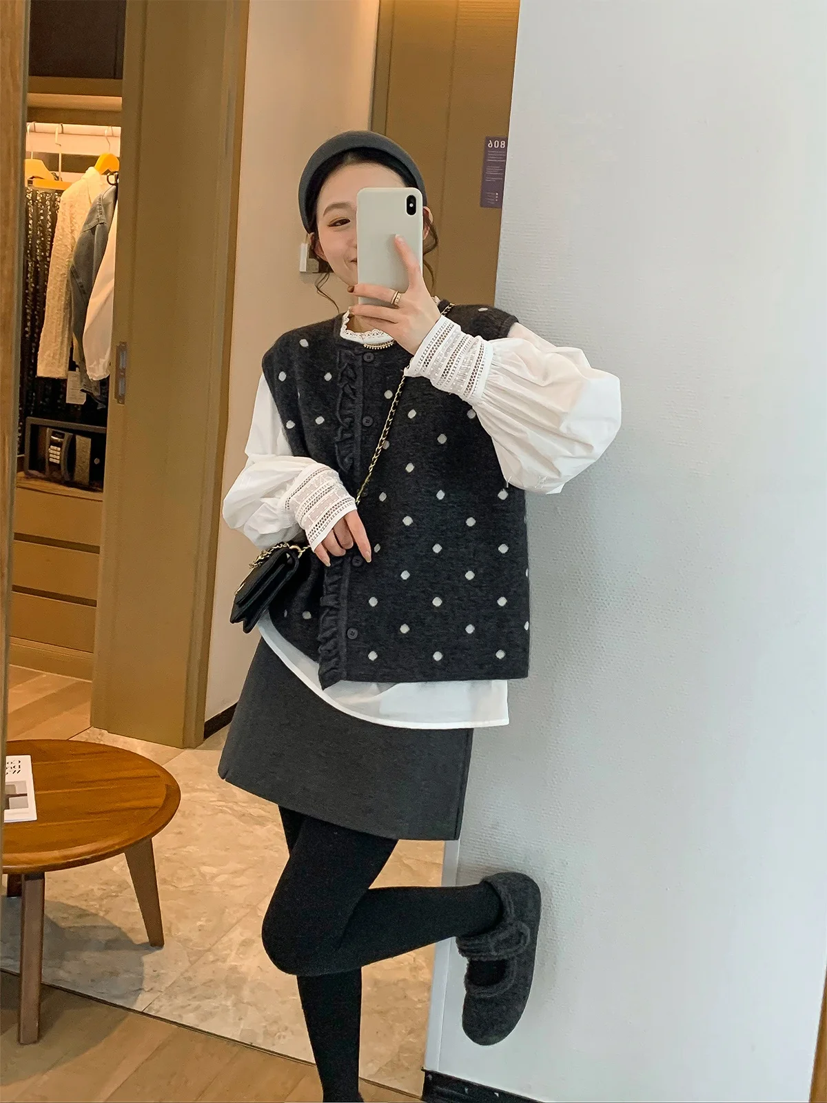 Fashionable Knitted Lace Trim Shirt And Vest Set Long Sleeve Women's Style Spring 2026 Love Devil Fish Pattern Casual Wear
Fashionable Knitted Lace Trim Shirt And Vest Set Long Sleeve Women's Style Spring 2026 Love Devil Fish Pattern Casual Wear