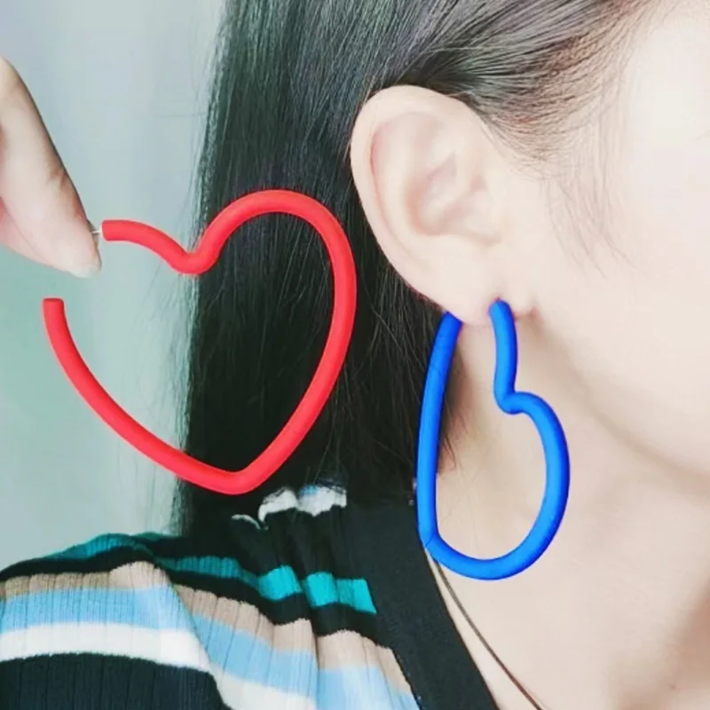 300pairs/lot wholesale Valentine's Day personality big love spray painted earrings earrings, simple and fresh acrylic earrings
300pairs/lot wholesale Valentine's Day personality big love spray painted earrings earrings, simple and fresh acrylic earrings