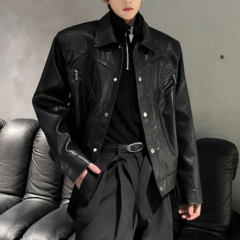 Мужская весенне-осенняя короткая кожаная куртка с подкладкой на плечах, новая мотоциклетная куртка с откидным воротником в американском стиле, повседневные свободные пальто
Мужская весенне-осенняя короткая кожаная куртка с подкладкой на плечах, новая мотоциклетная куртка с откидным воротником в американском стиле, повседневные свободные пальто